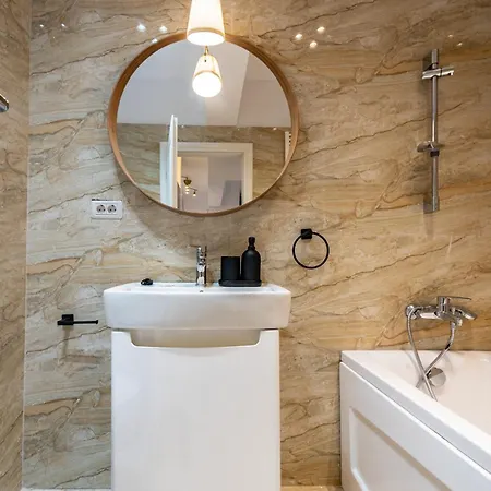 Xcozy Near Center Бухарест